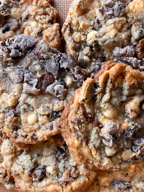 Cookies & Cream cookie (sold out).