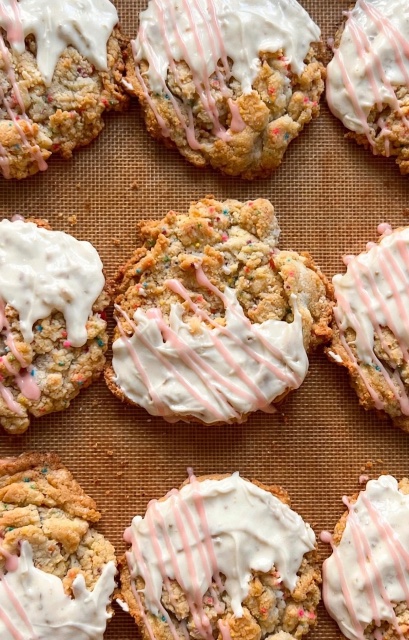 Dunkaroo cookie (sold out).