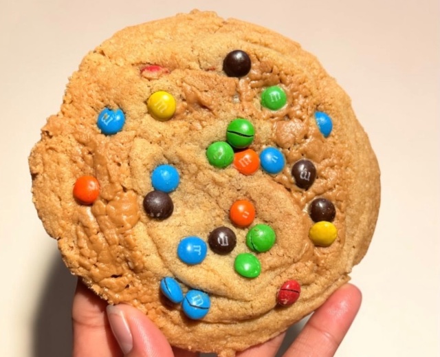 Peanut Butter M&M cookie (sold out).